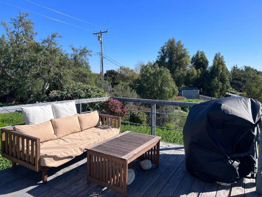 30 Pct Off!! Limited Time! Malibu Charming Getaway With King Bed, Near Beach Bagian luar foto
