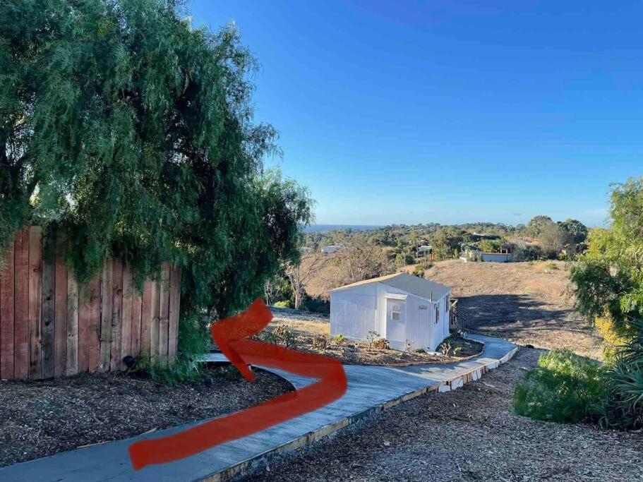 30 Pct Off!! Limited Time! Malibu Charming Getaway With King Bed, Near Beach Bagian luar foto